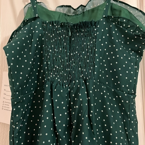 Green polka dot summer dress - Picture 4 of 4